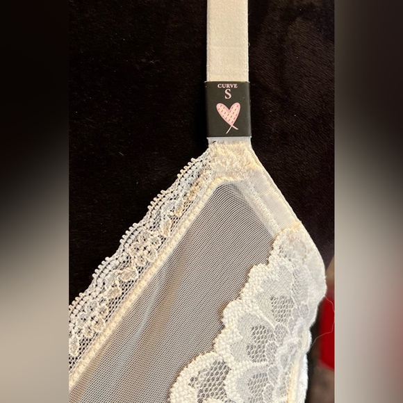 NWT Victoria’s Secret Curvy Posey Lace Bralette - Picture 15 of 16